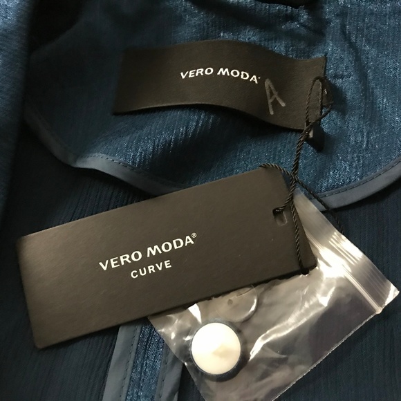 Vero Moda Women's Joselyn Long Blazer Curve Jacket - Picture 6 of 9